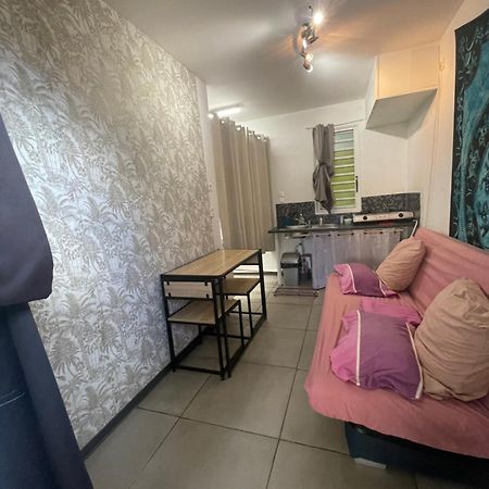 Mobilhome Pour 2 Personnes Ле-Тампон Экстерьер фото